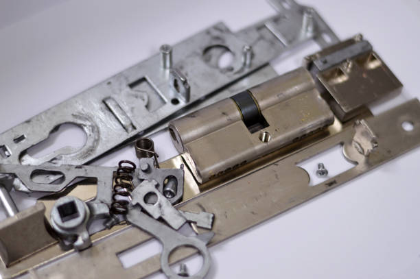 Euro Cylinder vs Multi-Point Lock Guide 2026